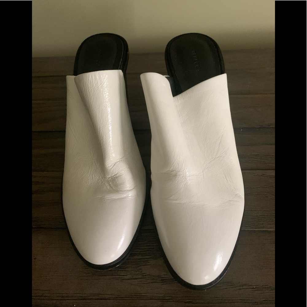 WOMANs REBECCA MINKOFF  White slide heel shoe.   Size  8.5M.